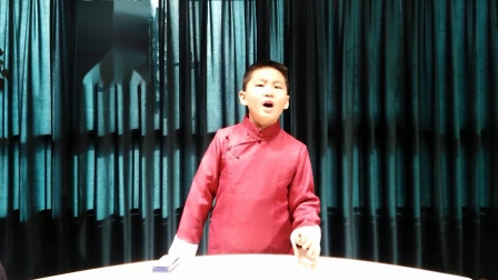 少儿单口相声《朱才怪》 观众被逗得笑不停
