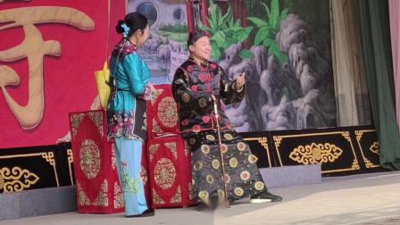 《傻子串亲》陈奇  许大荣  蔡东曲剧小品全集高清下载 台下观众笑惨了下载