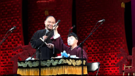 《大双簧》烧饼侯震经典相声 笑翻观众下载