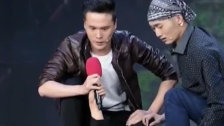 小品《谁动了我的麦克风》宏明 杜琛 张嘉宇精彩演绎 爆笑全场下载