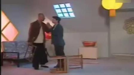 《两个木匠》陈佩斯小品  台下美女笑的合不