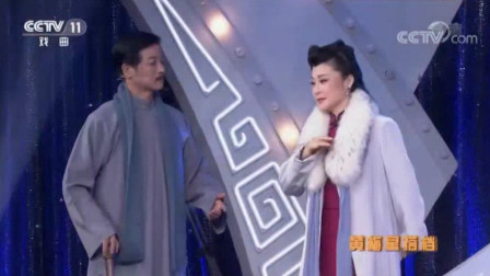 黄梅戏 《 风尘女画家》 海滩别    赵媛媛  闵海光演唱下载