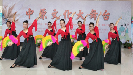 美久广场舞《梅花泪》美轮美奂古典舞附导师