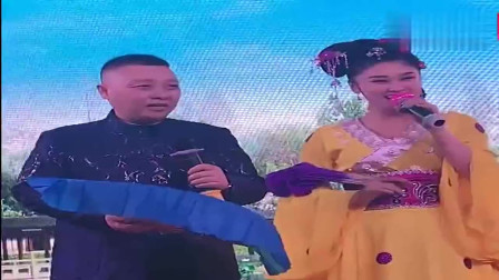 东北二人转《比十八》这个嗓子真的是令人佩