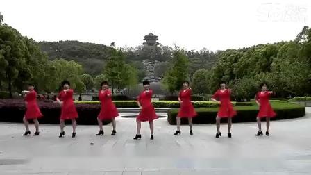 动动广场舞《 我不是江南Stylel》