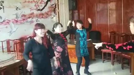 《朋友醉一场》河北深州东沿湾格格广场舞