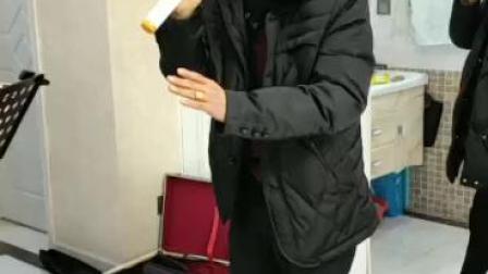 淮剧《我忧愁娘欢笑》