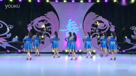 格格广场舞《盛开的马兰花》背面演示