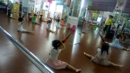 幼儿舞蹈《牛角尖尖》亲子早教 少儿教学舞