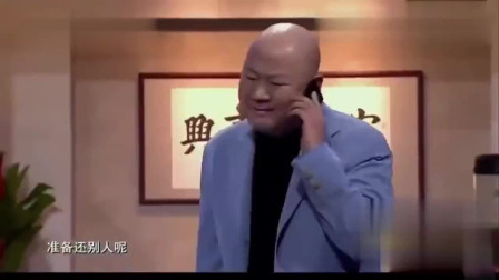《欠钱不坏》郭冬临搞笑小品 台下大兵笑不