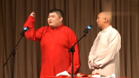 《拜师之后》郭德纲新收徒弟小万人迷相声 