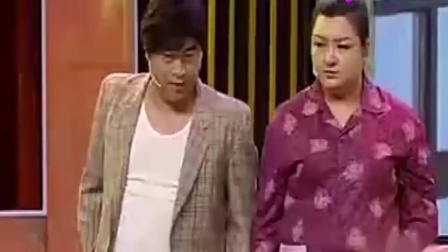 二人转《躲礼》魏三一出场观众就沸腾了
