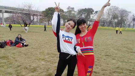 云裳广场舞《快乐步子舞》时尚动感零基础步