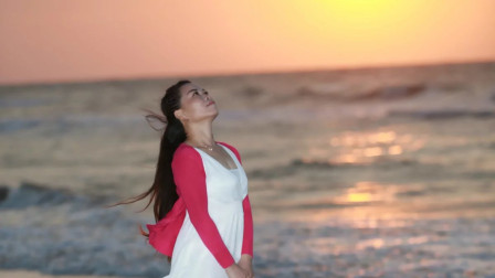 云裳广场舞《幸福因为有你》舞曲深情 舞姿