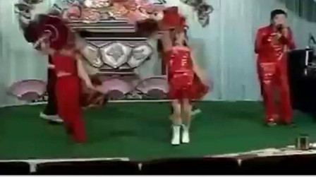 东北二人转《大妹子》男演员精彩演唱 小美