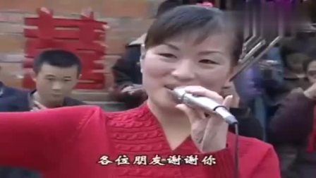美女唱民间小调《夸新郎》唱的真接地气