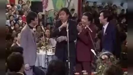 《求全责备》冯巩经典春晚相声大全 台下观