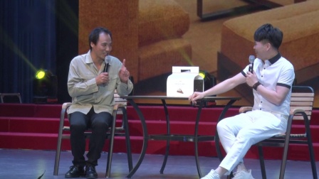 《烛光里的妈妈》杨丽芳 张翠红 彭光学 刘传香小品 笑点泪点一起戳下载