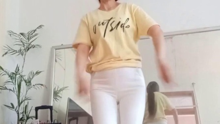 赵茉莉广场舞《油菜花之恋32步》下载