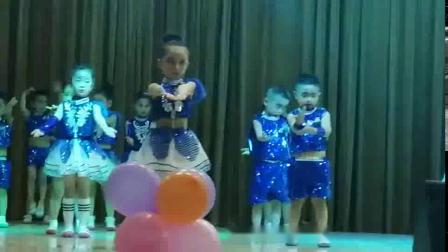 幼儿舞蹈《偶像万万岁》