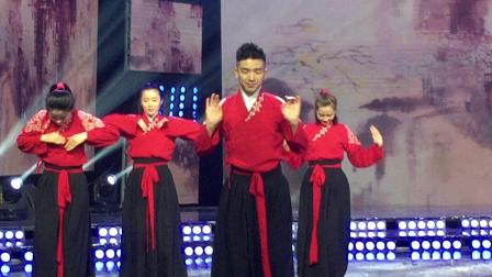 舞行遂昌 中国节拍王广成健身广场舞《烟花