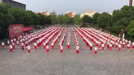 舞灵美娜子广场舞  千人共舞《同唱祖国好》