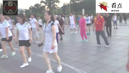 时尚广场舞《灵灵》公园辣妈齐跳 舞步整齐 时尚简单下载
