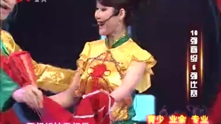 东北二人转《放风筝》王艳辉 陆媛媛 句句精彩 手绢更是惊讶全场下载