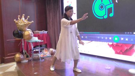 胡荣兰太极拳演练