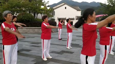 威坪艾咪中老年行进有氧健身操