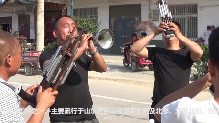 唢呐牛人演奏《二夹弦》太牛了简直绝了