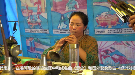 美女唢呐演奏经典老歌《渴望》仿佛回到20年