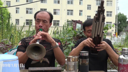 唢呐吹歌曲《山不转水转》现场乐队伴奏 醉