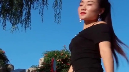 一首唢呐演奏的《轻轻地告诉你》听的我都恋