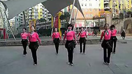 周思萍 广场舞 《 天蓝蓝》
