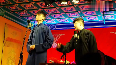 《俏皮话》郭德纲 高筱贝 侯筱楼 德云社群口相声专场 精彩绝伦逗乐全场下载