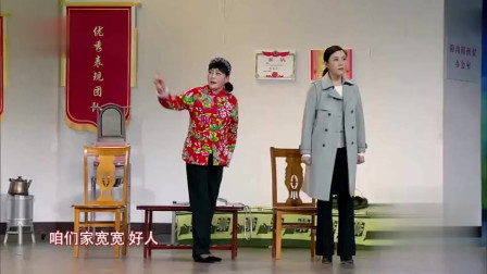 小品《扶贫》包袱甩个不停太逗了