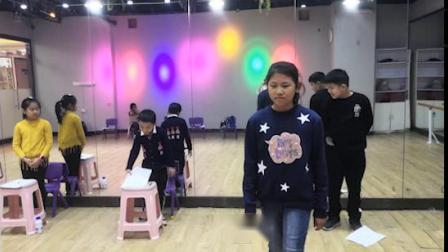 《科举考试》 梁紫恩 宋健 禹俊宁 黄文西 