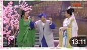《西湖借伞》小品搞笑大全剧本台词免费下载