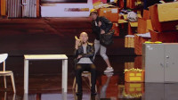 《万能的香蕉》王萌小品大全剧本幽默大全 