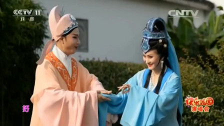 锡剧《玉蜻蜓》选段 红榴结子送春花 名家周东亮 季春燕演唱 精彩好看下载