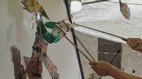 罗山皮影戏《陶公案》片段中  新秀剧团演出