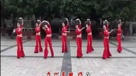 周思萍广场舞《 红月亮 》教程初级舞步视频