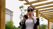 唢呐名曲免费下载《走过咖啡屋》美女唢呐DJ