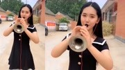 唢呐独奏大全mp3下载《两只蝴蝶》美女唢呐