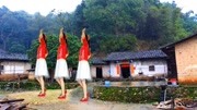 辣妈广场舞教学视频mp4免费下载《妈妈的吻