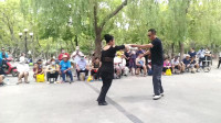 广场舞教学视频下载《不要放开我的手》心中