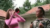 美女唢呐独奏《纤夫的爱》高清视频mp4免费