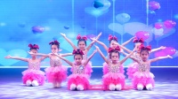 幼儿集体舞蹈《想给妈妈洗洗脚》