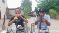 唢呐老艺人演奏歌曲《永远是朋友》经典老歌令人回味下载